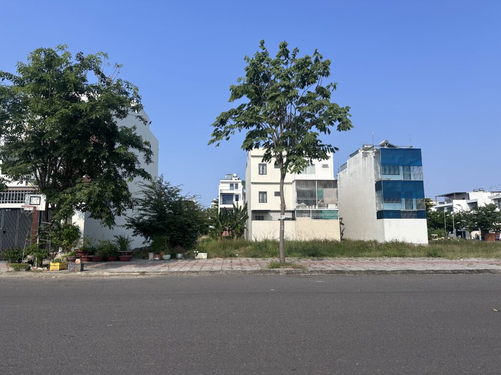 Đất Mỹ Gia gói 5 – Thái Hưng đường 27m đối diện trường học liên cấp