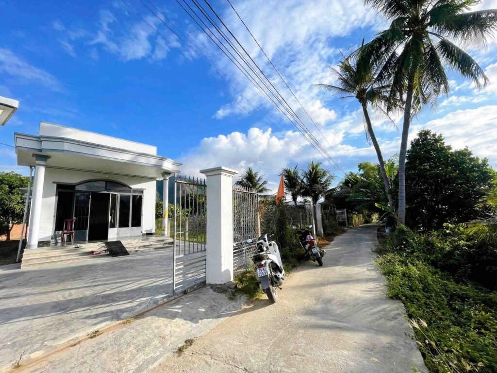 Bán nhà vườn 600m2 Vĩnh Trung, gần đường Võ Nguyên Giáp giá tốt