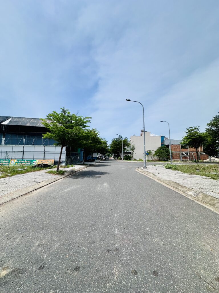 Bán đất Mỹ Gia hướng Đông ngay sân pickelball thoáng đẹp