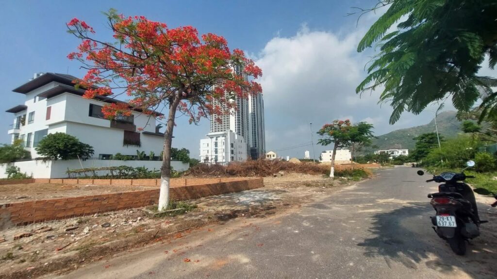 Bán lô biệt thự gần biển, bến du thuyền. Giá tốt chỉ 43,5tr/m2